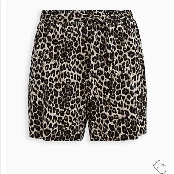 Torrid Paperbag Stretch Challis Animal Print Tie Waist Pull On Date Nite Shorts - Picture 4 of 13